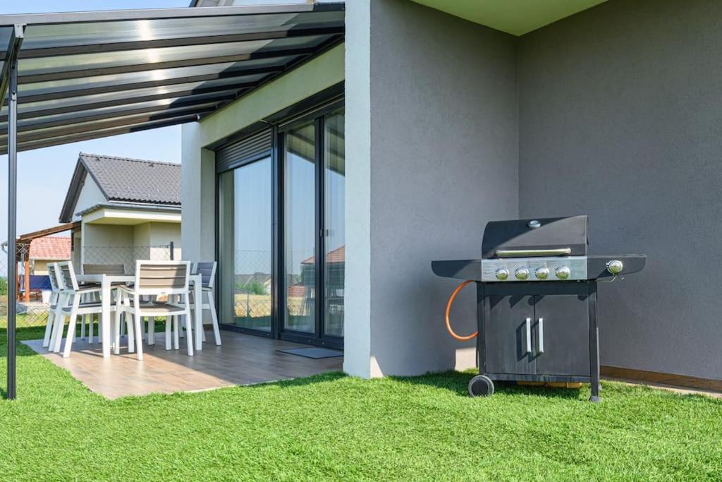 Abg House Ecser エクステリア 写真